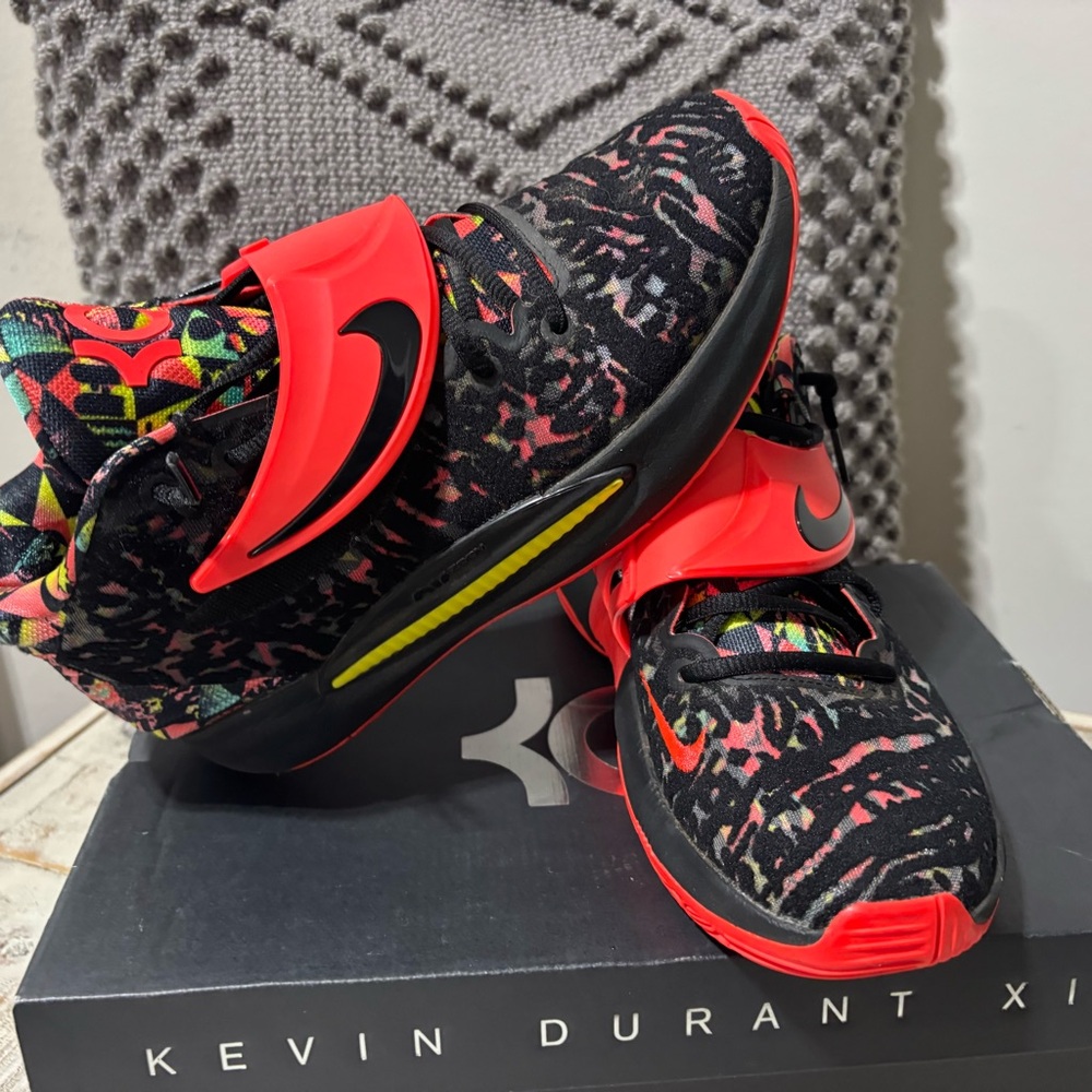 Nike KD 14 Ky-D Dream Shoes-Size 8.5-in original box